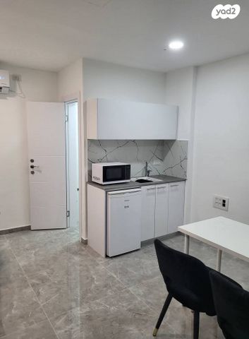 משרדים, הרצל, ראשון לציון