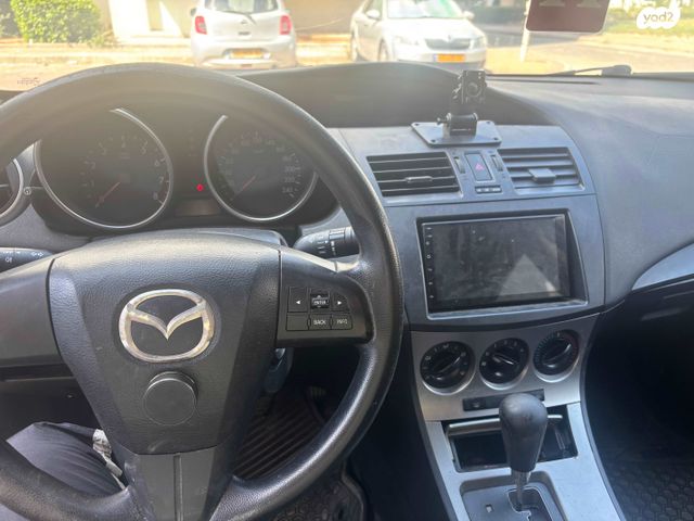 מודעת רכב מאזדה 3