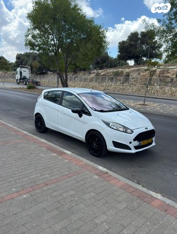 מודעת רכב פורד פיאסטה