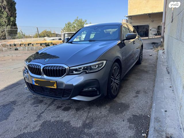 מודעת רכב ב מ וו סדרה 3