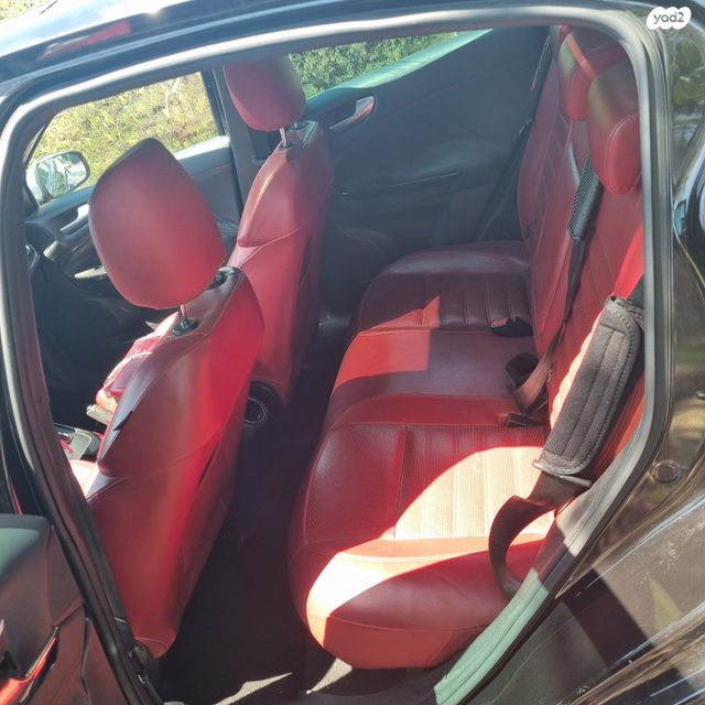 מודעת רכב אלפא רומיאו ג'ולייטה