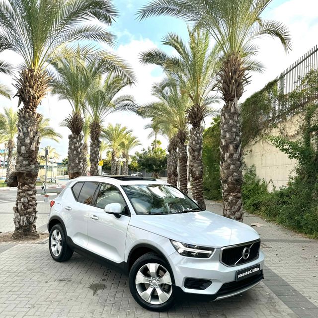 מודעת רכב וולוו XC40
