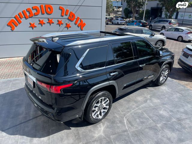 טויוטה סקויה