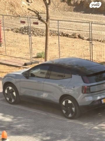 מודעת רכב וולוו EX30