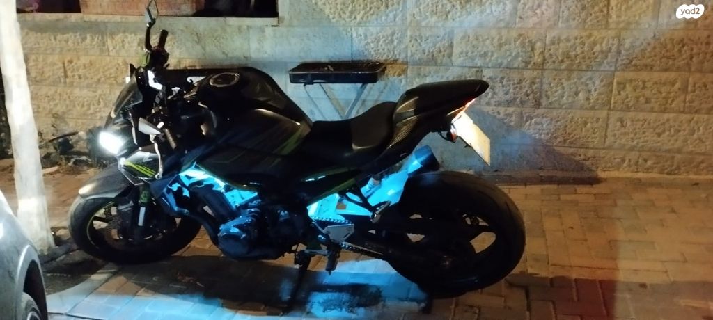 מודעת רכב קאוואסאקי Z900