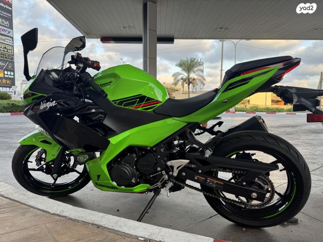 קאוואסאקי נינג'ה 400
