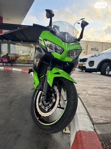 קאוואסאקי נינג'ה 400