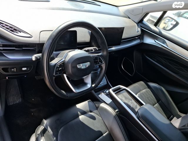 מודעת רכב ג׳ילי Geometry C 1