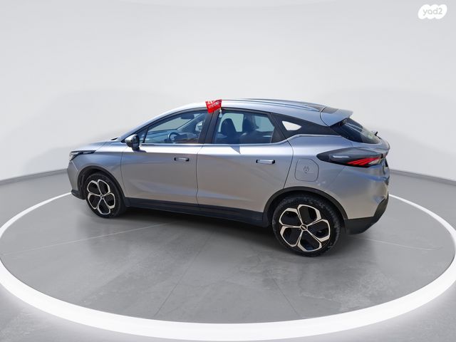 ג׳ילי Geometry C