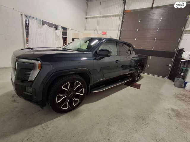 ג'י.אם.סי סיירה EV  