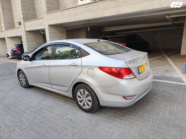 יונדאי אקסנט i25