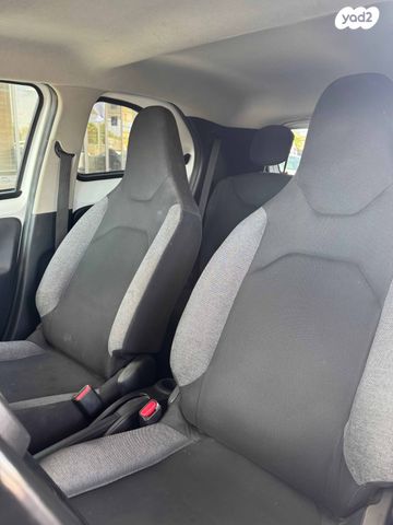 טויוטה אייגו X