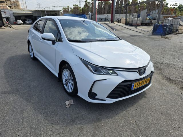 טויוטה קורולה