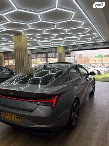 יונדאי אלנטרה