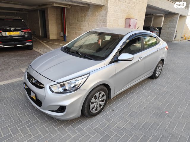 יונדאי אקסנט i25