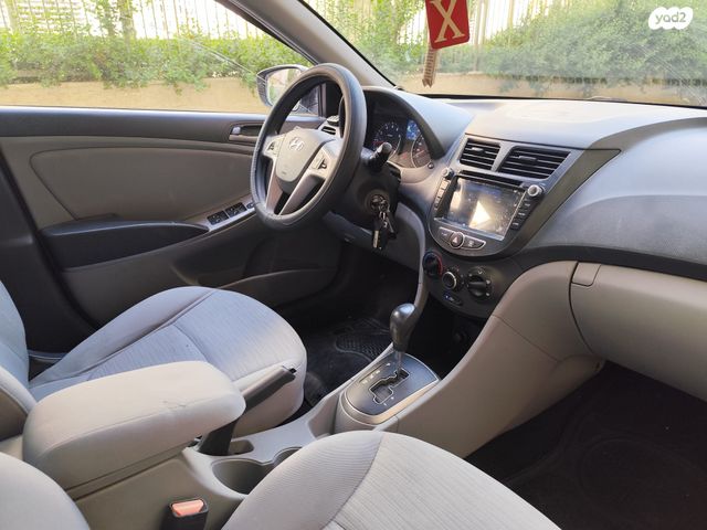 יונדאי אקסנט i25