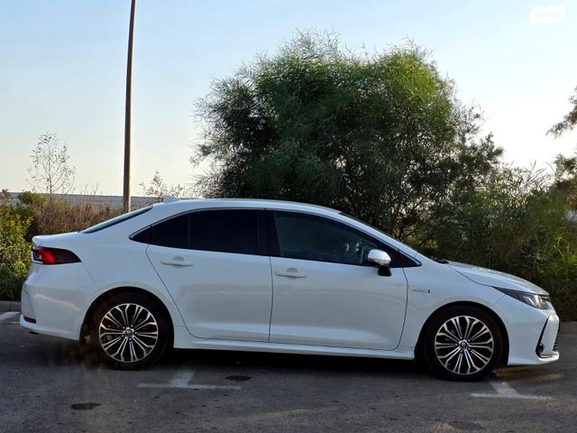 טויוטה קורולה