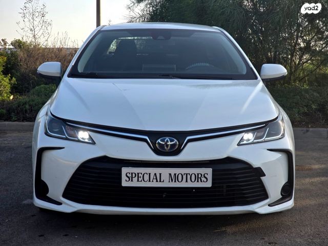 טויוטה קורולה