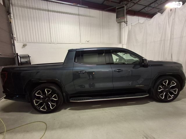 ג'י.אם.סי סיירה EV  