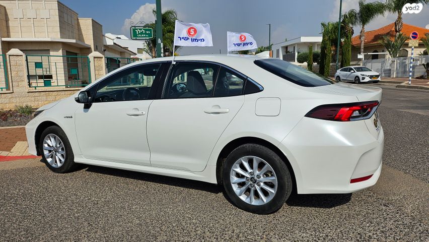 טויוטה קורולה