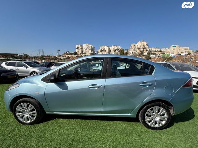 מודעת רכב מאזדה 2