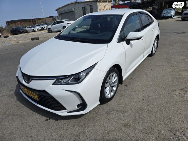 טויוטה קורולה