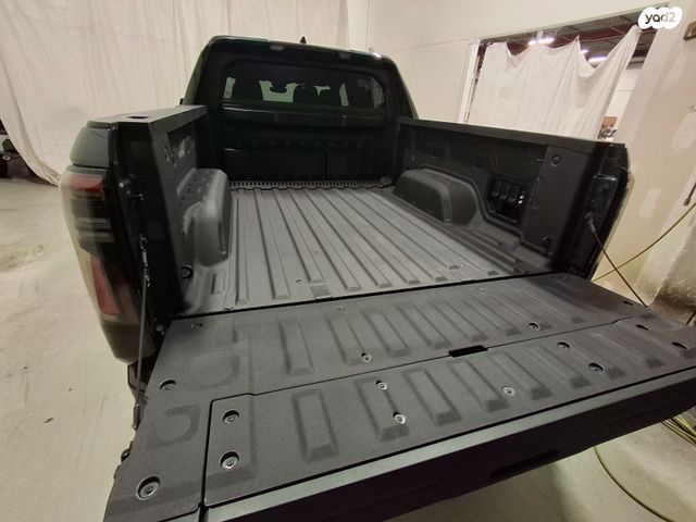 ג'י.אם.סי סיירה EV  