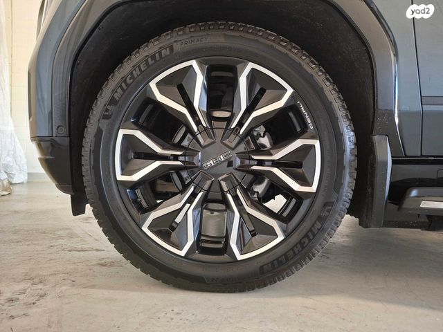 ג'י.אם.סי סיירה EV  