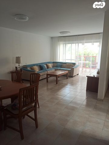 יהודה סגיס 1