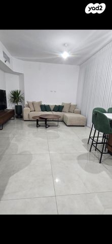 דירת גן, ארבע אמהות 7, גדרה מזרח, גדרה