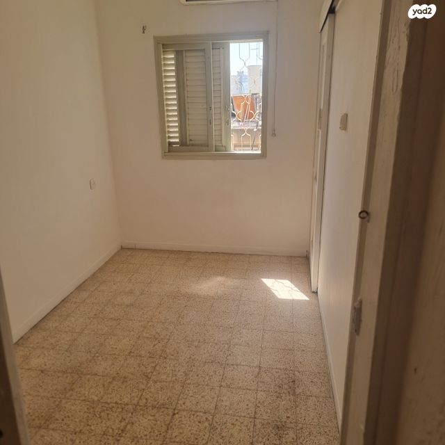 דירה, הפורצים 17, תל גיבורים, חולון