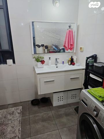 יחידת דיור, שדרות ירושלים 22, מרכז העיר, סביניה, הוותיקה, קרית ביאליק