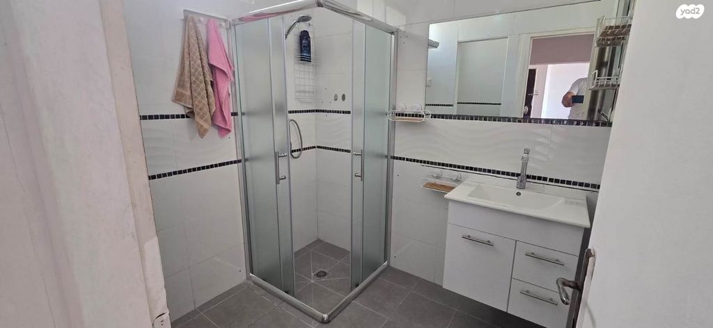 דירה, דוד בן גוריון 243, הראשונים, שלומי