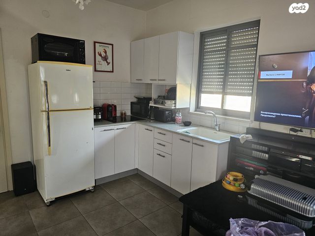 שדרות ירושלים 22