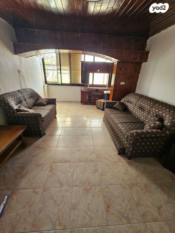 גיורא יוספטל 9