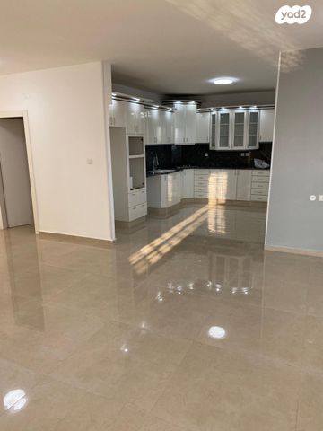 גג/ פנטהאוז, שדה נחום 12, קרית גנים, ראשון לציון