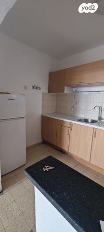 דירה, החסידה 4, שאר העיר, חצור הגלילית