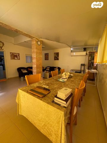 דירת גן, הרב חיים פינטו, גבעת הסביונים, קרית מלאכי