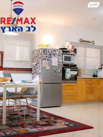 בית פרטי/ קוטג', האורן, ברקן, ברקן