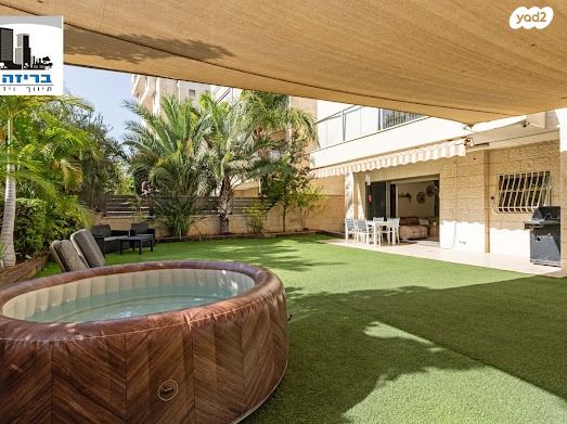 דבורה ברטונוב 