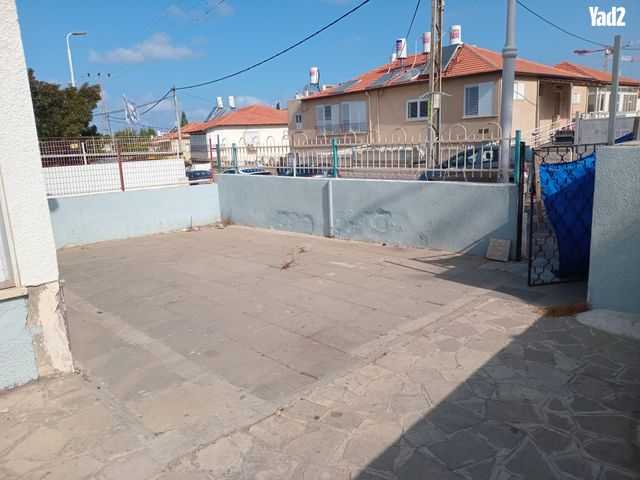 קדושי לוצק 5