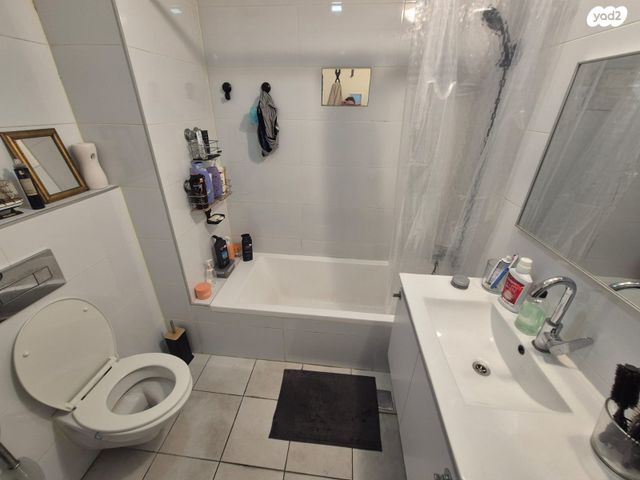 דירה, דרך מנחם בגין 150, מונטיפיורי, הרכבת, תל אביב יפו