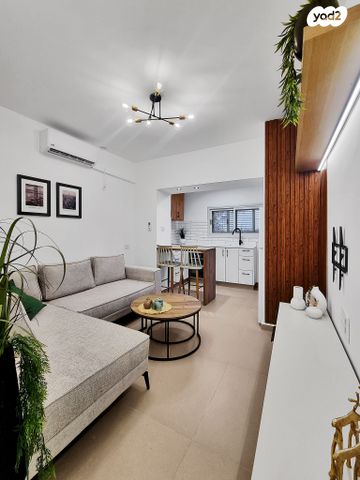 דירת גן, הכותל המערבי, שכונה א', באר שבע