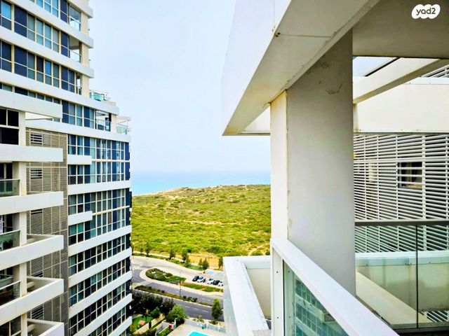 דירה, עוזי חיטמן 3, עיר ימים, נתניה