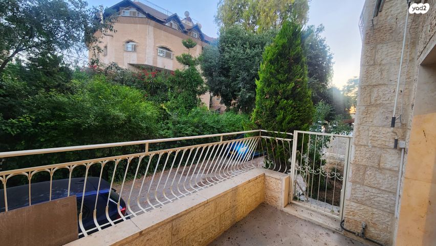 דירה, ישי, גבעת חנניה, אבו תור, ירושלים