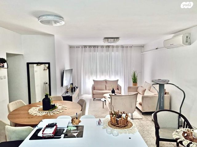 דירה, שדרות גולדה מאיר 22, קרית נורדאו, נתניה