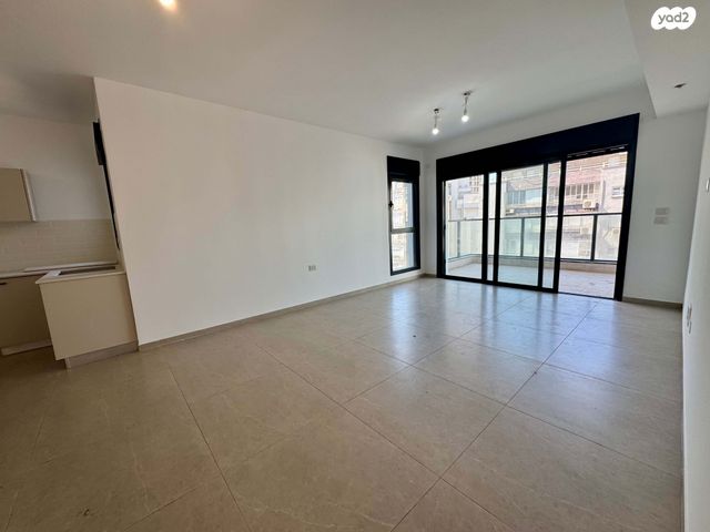 דירה, אוסישקין, מרכז העיר דרום, נתניה