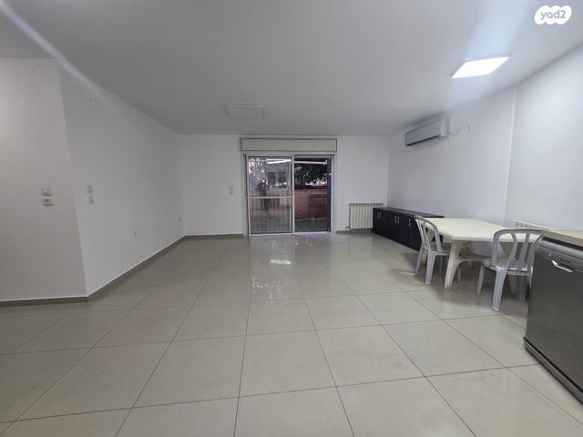 דירת גן, ליכטנשטיין, חומת שמואל, הר חומה, ירושלים