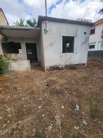 דו משפחתי, חדרה