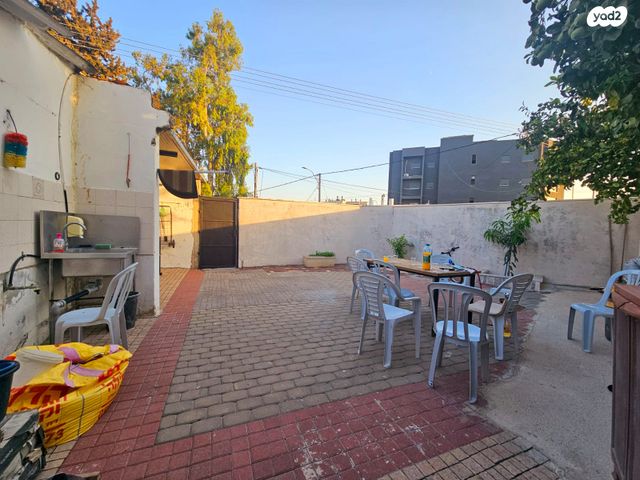 בית פרטי/ קוטג', משה רבנו, רמלה